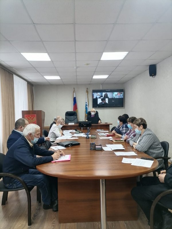 На заседании Cанитарно-противоэпидемической комиссии в МО «Чойский район» обсудили актуальные вопросы обеспечения санитарно-эпидемиологического благополучия населения района